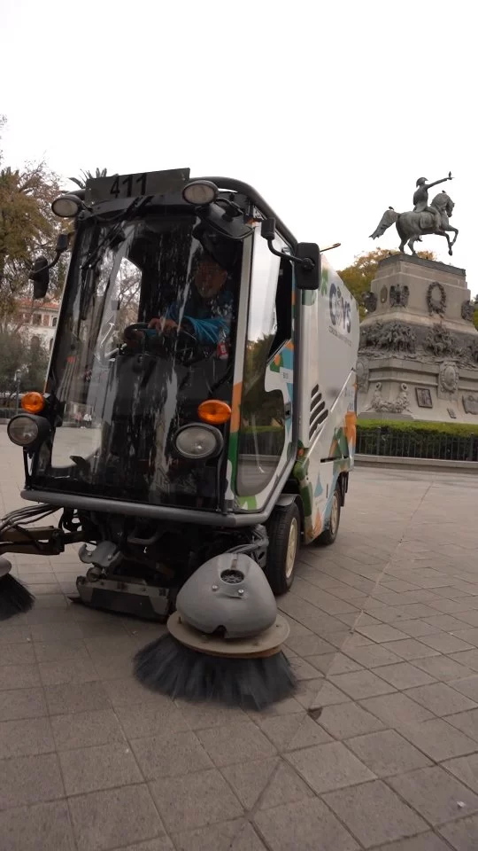 🤔 ¿Sabes como se hace una Córdoba mejor? ¡Avanzando sin detenerse! 

🙌🏻 Aprendiendo día a a día, mejorando en los detalles, dando lo mejor las 24hs. Es ese compromiso humano el que integra y conecta, como dice nuestro intendente @danielpasseriniok

🫂 ¡Sumate a cuidar nuestra ciudad!

#JuntosHacemosMás