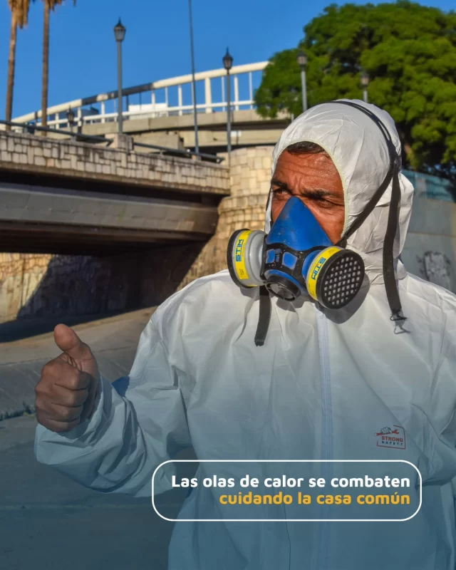 🌡️💚 Frente a las olas de calor, no miramos para otro lado: redoblamos el compromiso con el ambiente y el cuidado de nuestra casa común.

Cada día, nuestros equipos realizan tareas fundamentales para que Córdoba siga siendo una ciudad más limpia, segura y sostenible: limpieza de la cañada, mantenimiento de desagües, desobstrucción, barrido y mucho más.

Porque detrás de cada rincón ordenado y cada espacio recuperado, hay trabajadores y trabajadoras que dejan todo para que podamos disfrutar de una ciudad más saludable.

#CórdobaHace #CórdobaSigue