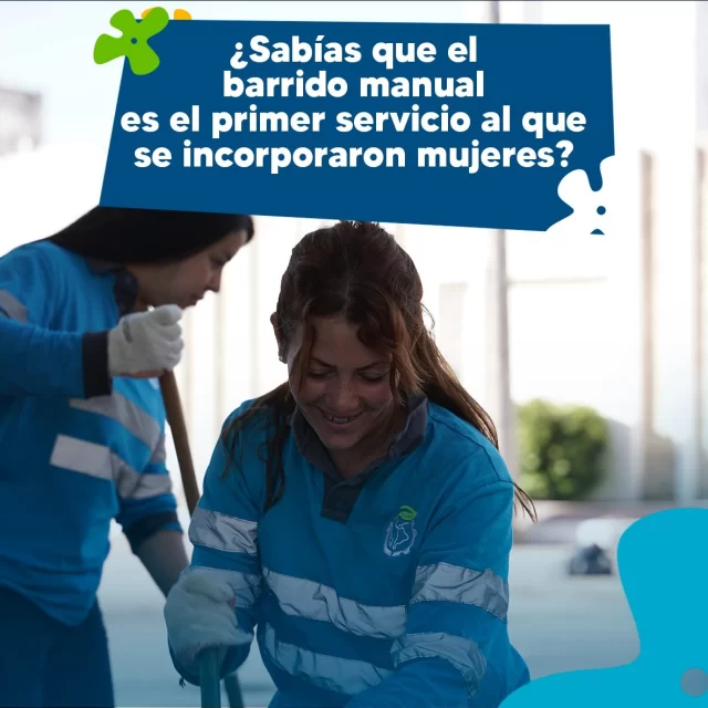 Historia y orgullo. 💜💪
En 1999, cinco mujeres marcaron el camino. Hoy, son mayoría en el servicio de barrido manual, una tarea esencial para que la ciudad brille todos los días. ✨

Pioneras en cuidar lo que es de todos. 🧤🧹

 #CórdobaHace #CórdobaSigue