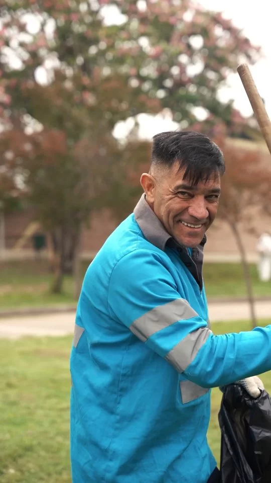 ✨️¿Nosotros? Siempre dándolo todo en algún punto de la ciudad. 

Hoy nuestros equipos de desmalezado hicieron lo propio en el Don Orione. Con una sonrisa y la alegría de devolverle el brillo a cada rincón de la ciudad trabajamos #CórdobaHace y #CórdobaSigue ❤️