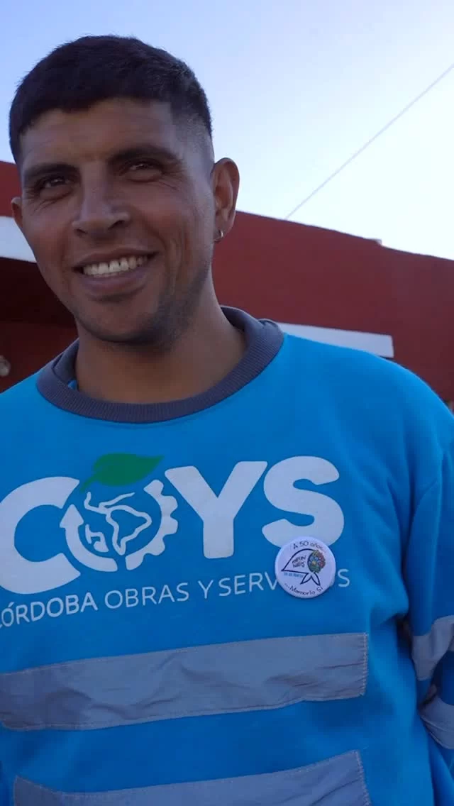 Memoria es cuidar nuestro lugar. ✊✨

A 50 años del golpe, elegimos honrar la memoria poniendo en valor nuestro barrio. San Vicente impecable para encontrarnos y recordar. 🌹🇦🇷

Más que nunca, nunca más.