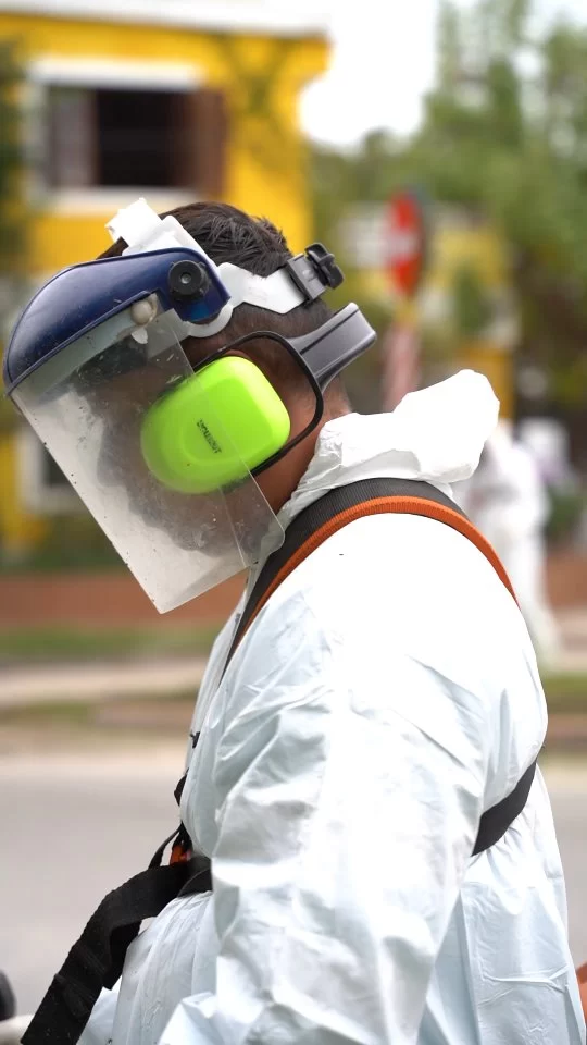 🫡 Con todo, ¿si no para qué?

El compromiso con una Córdoba más limpia y segura es la base de nuestros días. Casi como una coreografía: entran los elementos de protección personal 🧤, se ponen en marcha nuestras herramientas y cada rincón vuelve a brillar ✨ 

#CórdobaHace #CórdobaSigue